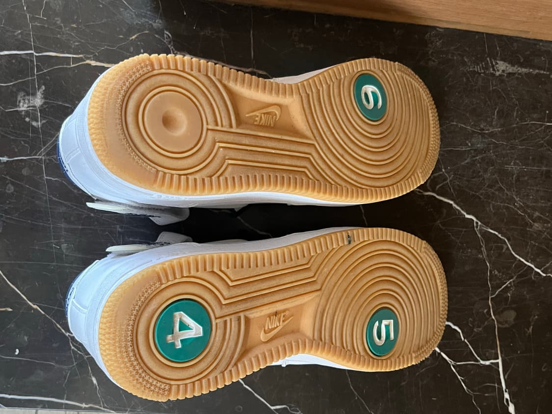 나이키 에어포스1 미드 nyc 상품이미지6