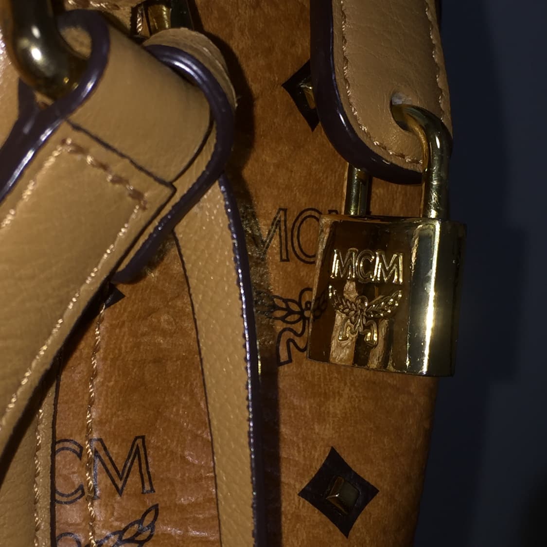 MCM stud detail vtg shoulder bag 상품이미지7