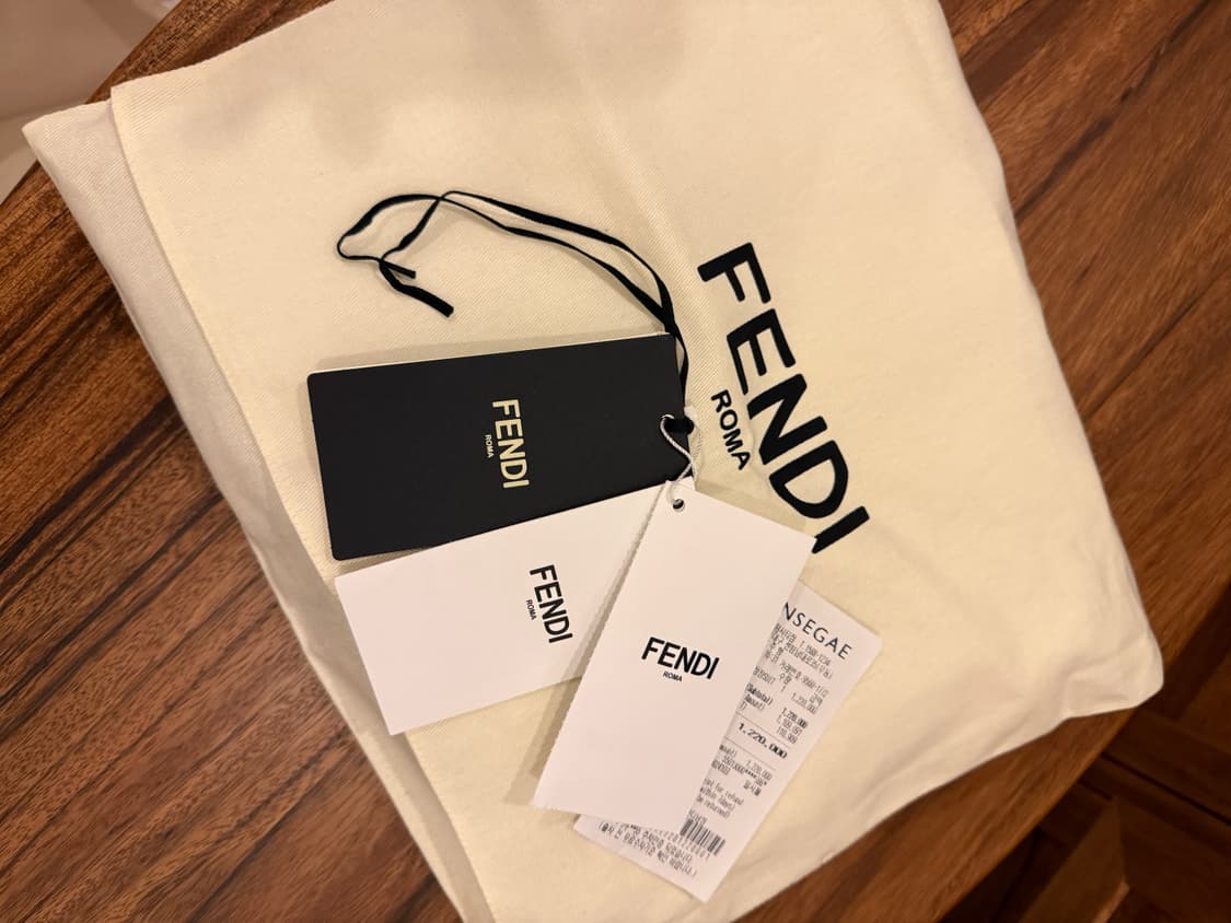 펜디 FF로고 폴로 티셔츠 XL 상품이미지7