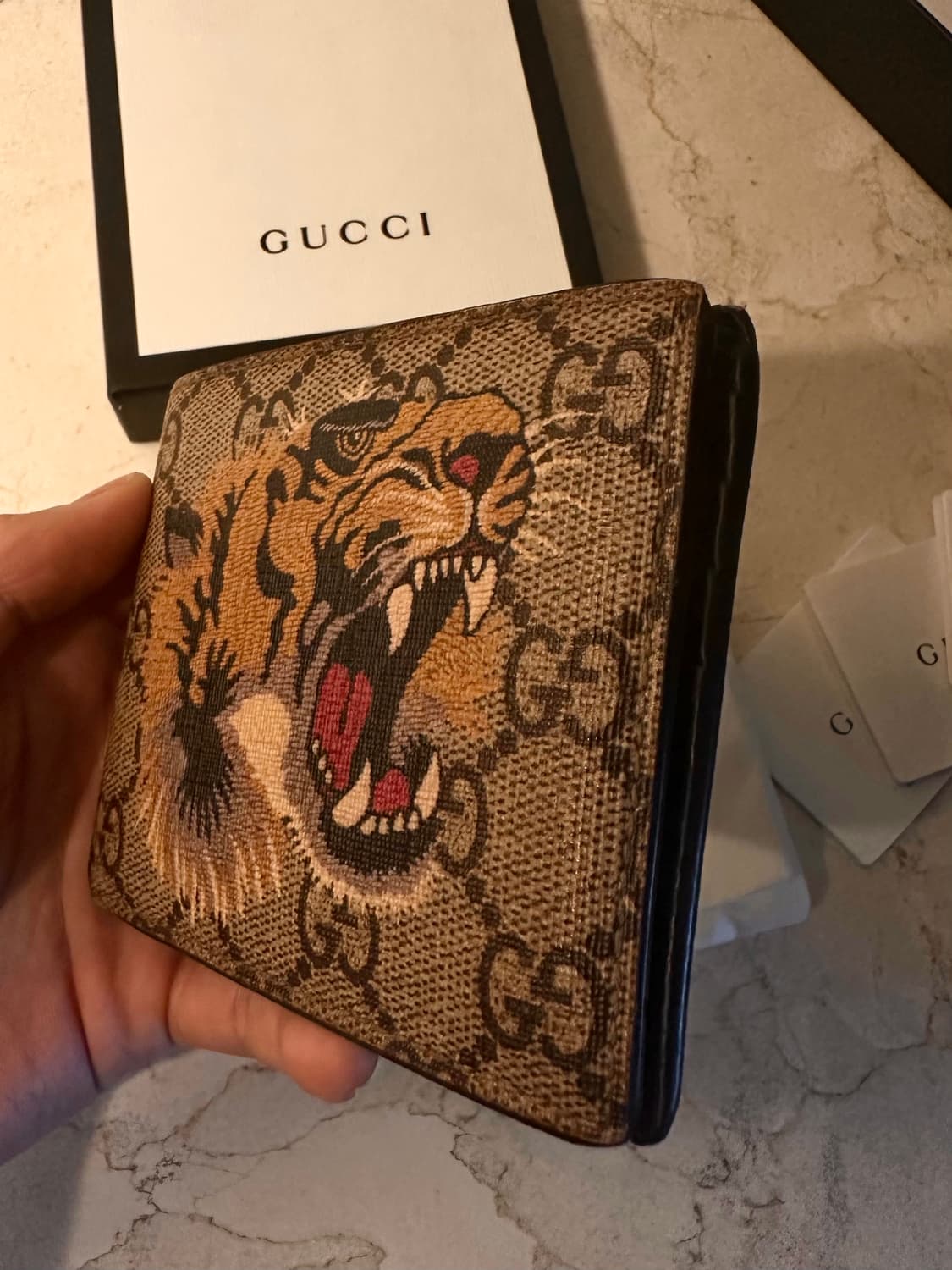 구찌 타이거 프린트 지갑 GG 슈프림 베이지 에보니 상품이미지1