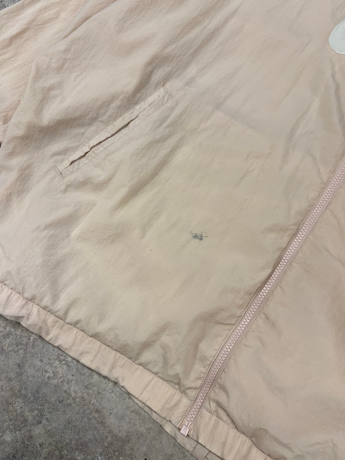 나이키 빅로고 연분홍 바람막이 상품이미지3