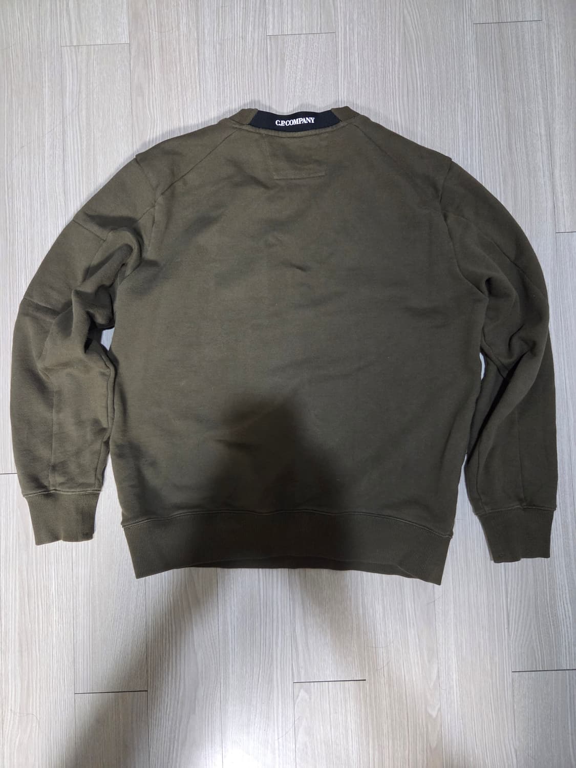 [정품] CP컴퍼니 맨투맨 상품이미지2