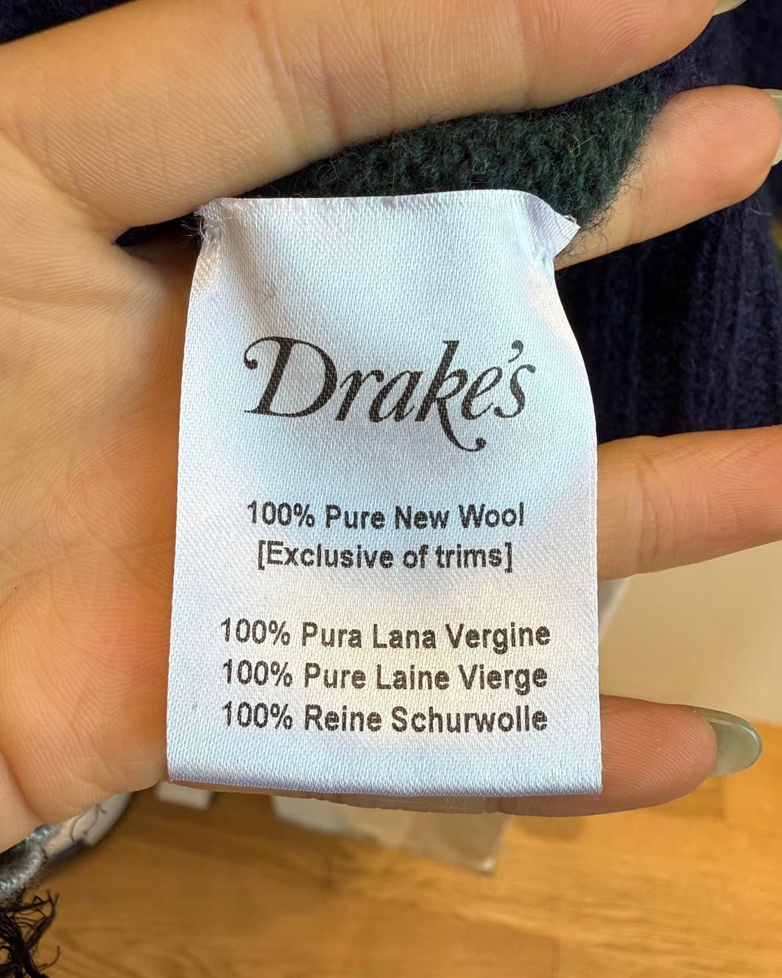 드레익스 네이비 스트라이프 라나버진울 니트  상품이미지9