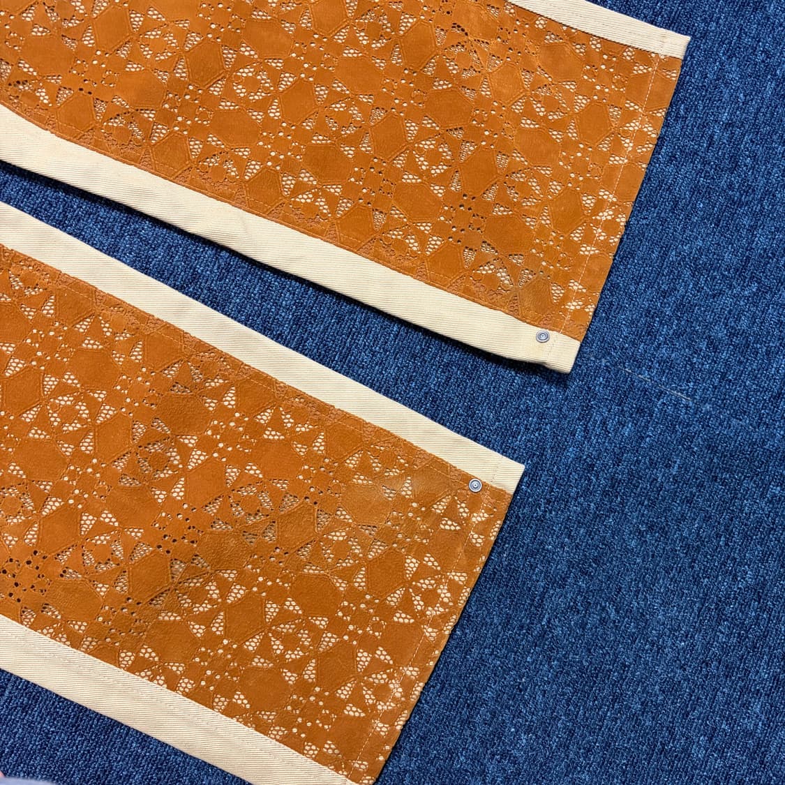 앤더슨벨 도브 레이스 코튼 팬츠 상품이미지2