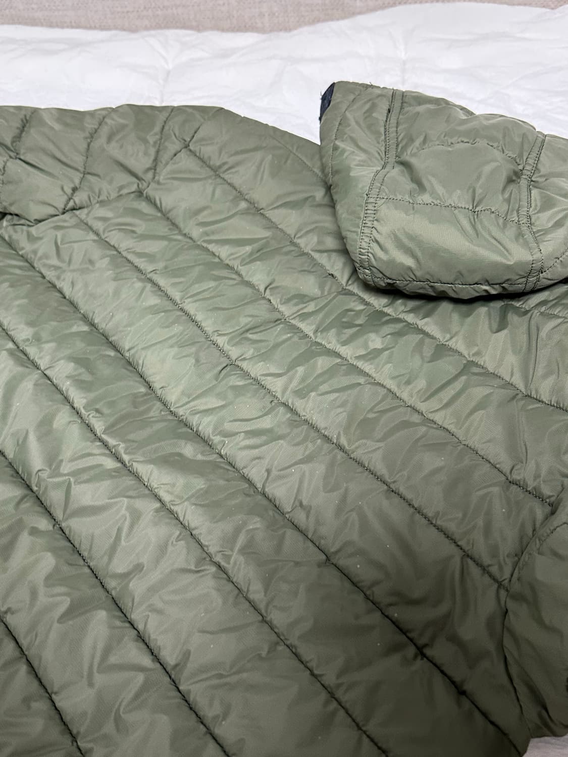 CP맛 반스 카키 경량패딩 라지 상품이미지9