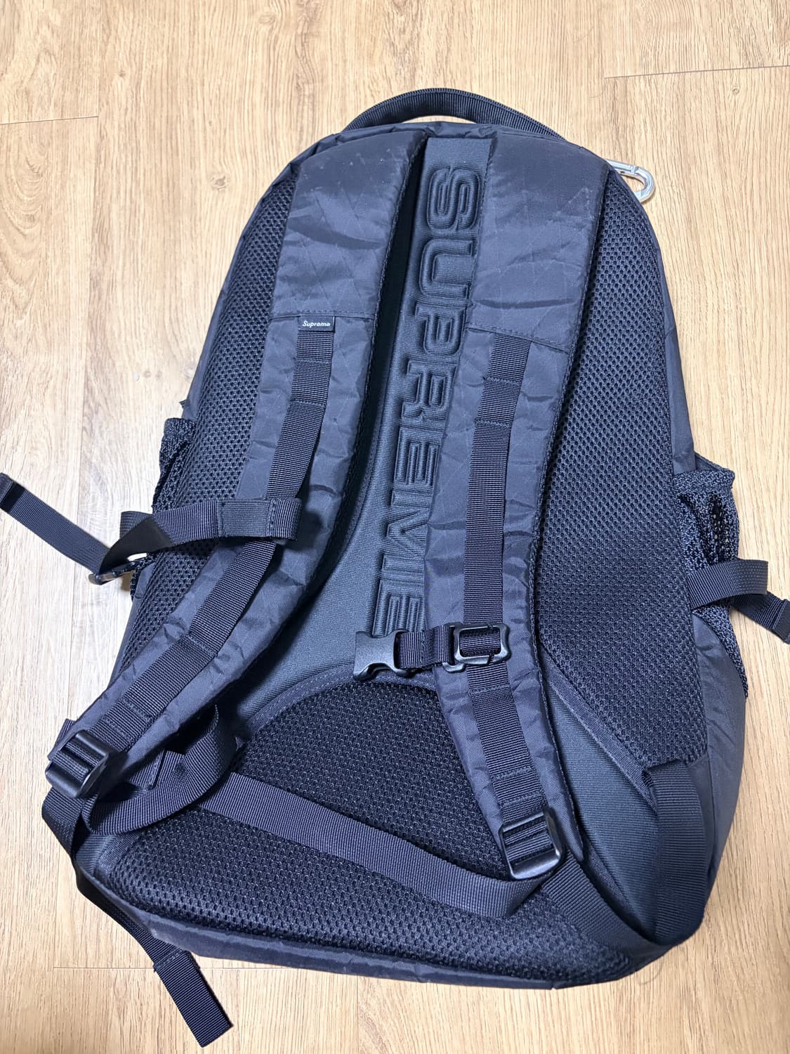 슈프림 백팩 23FW 상품이미지3