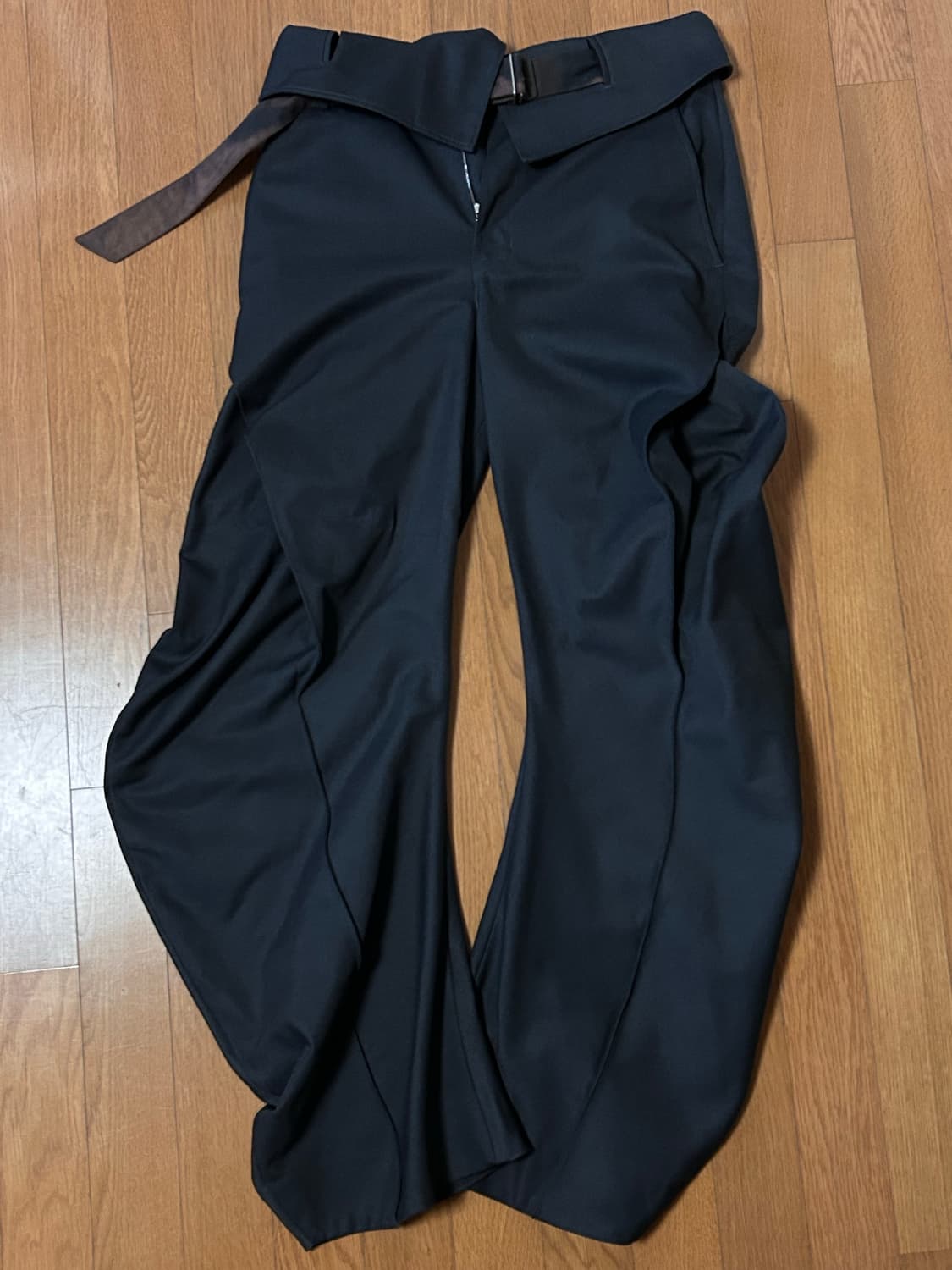 지용킴 커브 트라우저 상품이미지3