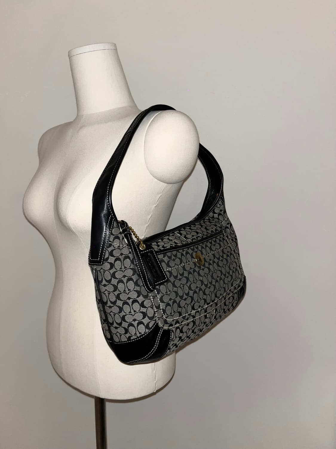 📦 Coach black basic Shoulder Bag 상품이미지3