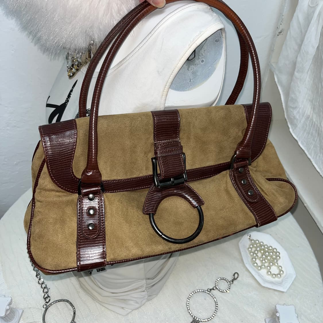 빈티지 빅 버클 베이지 스웨이드 백 상품이미지1