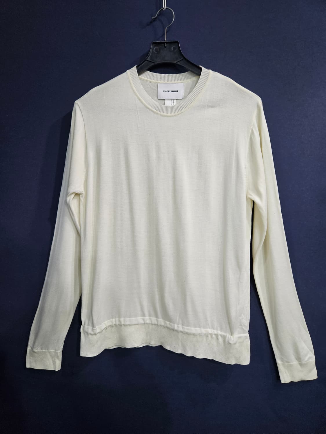 플라스틱 프로덕트 아이보리컬러 남성 세미오버핏 100~105 니트 상품이미지1