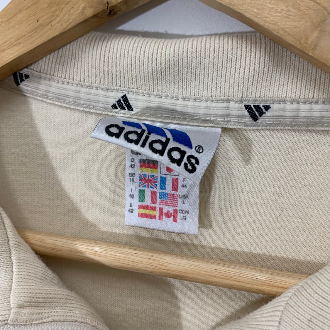 아디다스 올드스쿨 90s 아이보리 슬리브 크루넥  상품이미지4