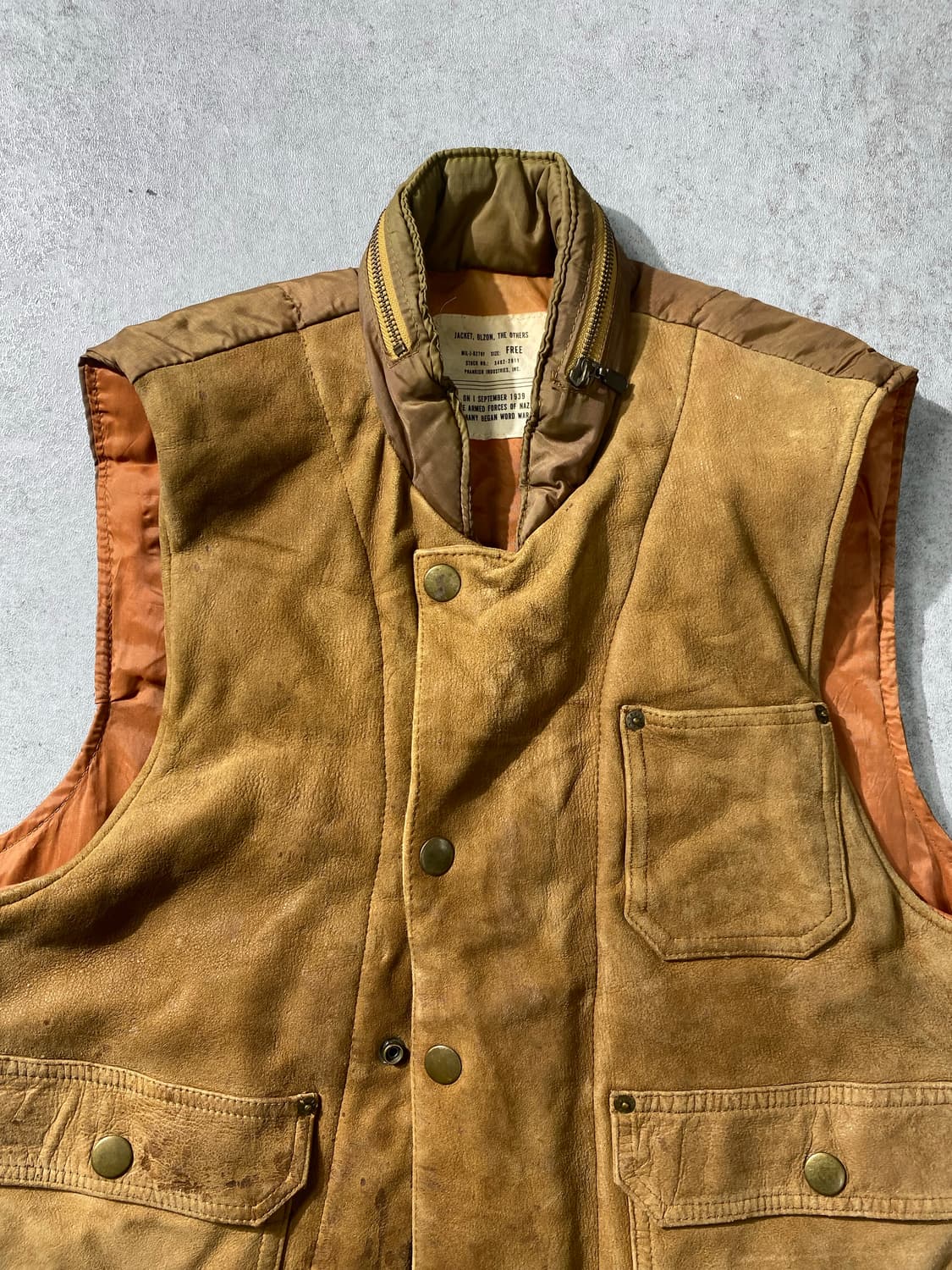 [M] Prankish Industries 밀리터리 스웨이드 패딩 베스트 상품이미지2