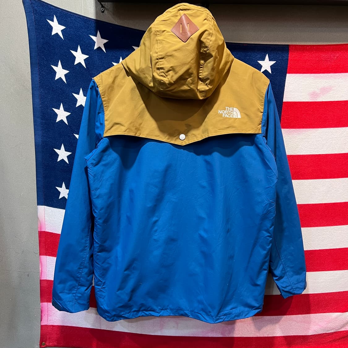 노스페이스 배색 후드 마운틴자켓 상품이미지2