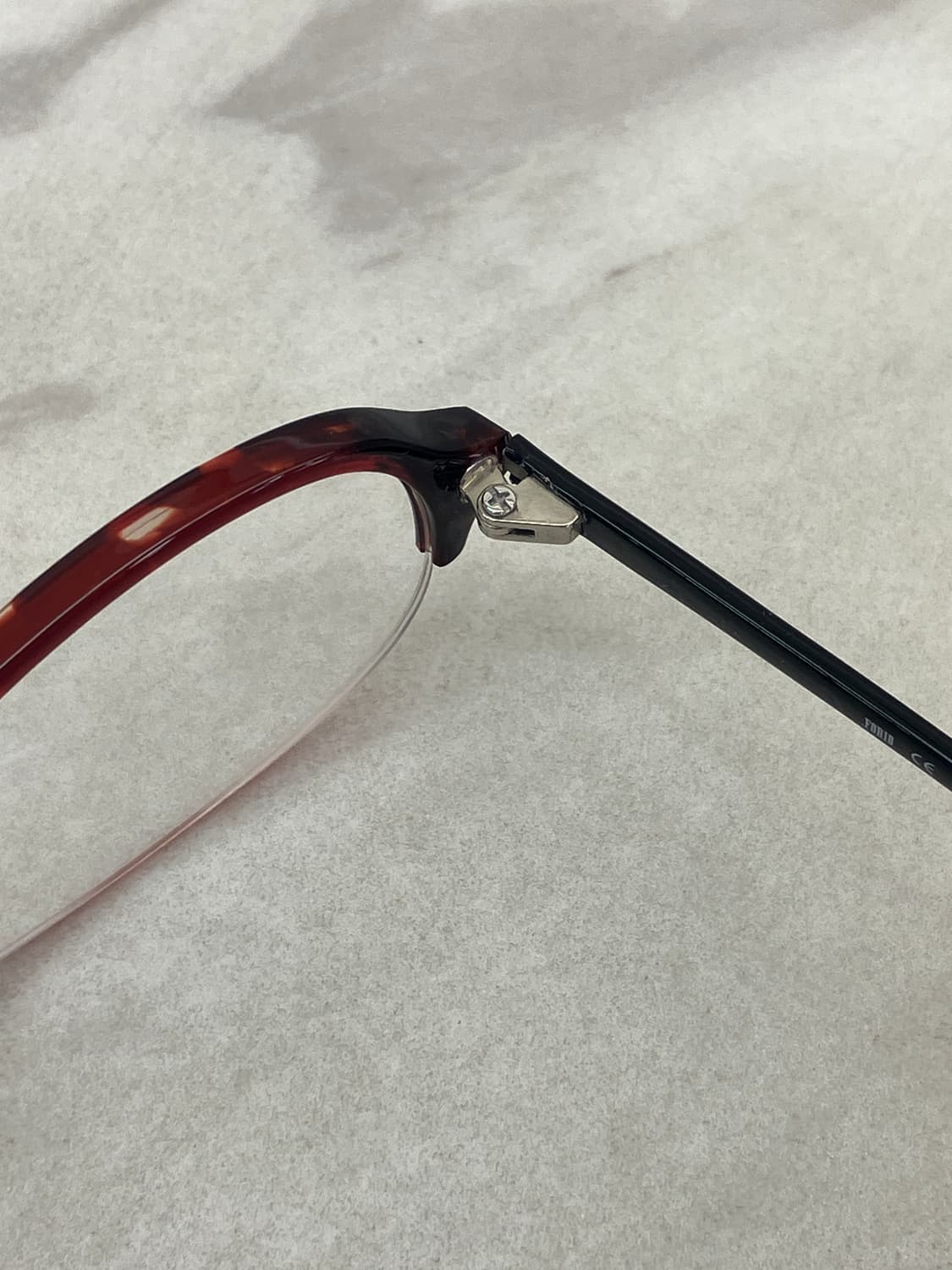 포리오 Forio 브라운 오벌 반무테 안경 상품이미지3