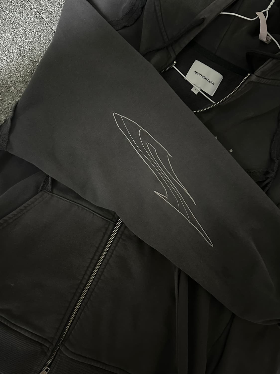 어나더유스 후드집업 상품이미지3