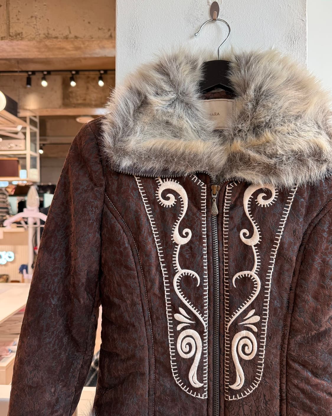 키라라 브라운 퍼 무스탕 자켓  상품이미지4