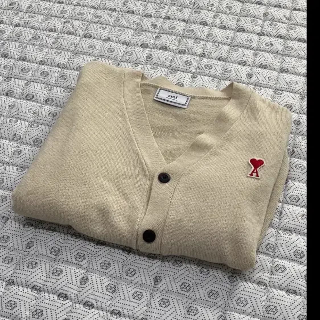 아미 AMI 스몰 하트 오버핏 가디건 베이지 95 상품이미지2