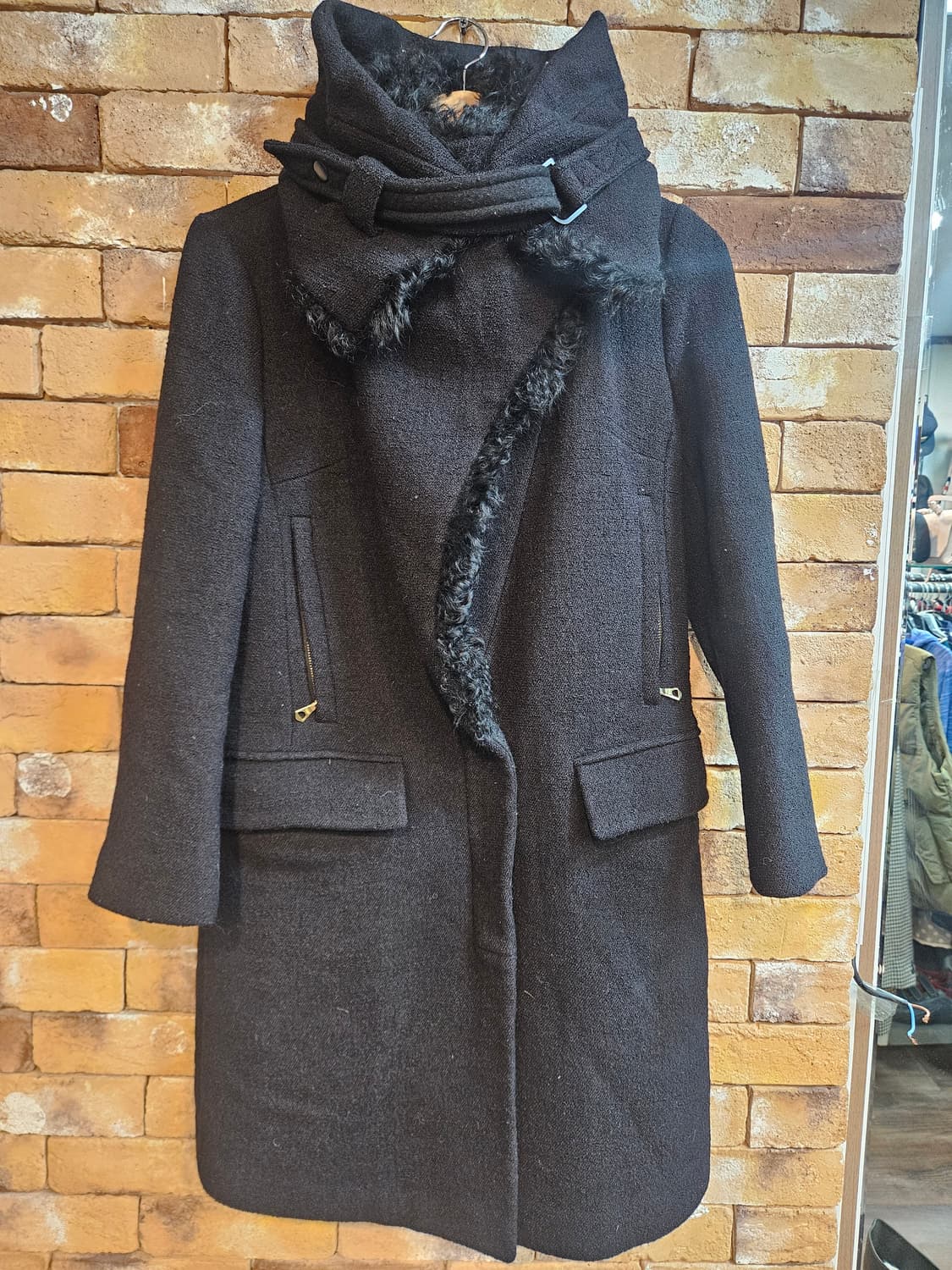 TIME 넥 워머 코트 블랙 상품이미지1