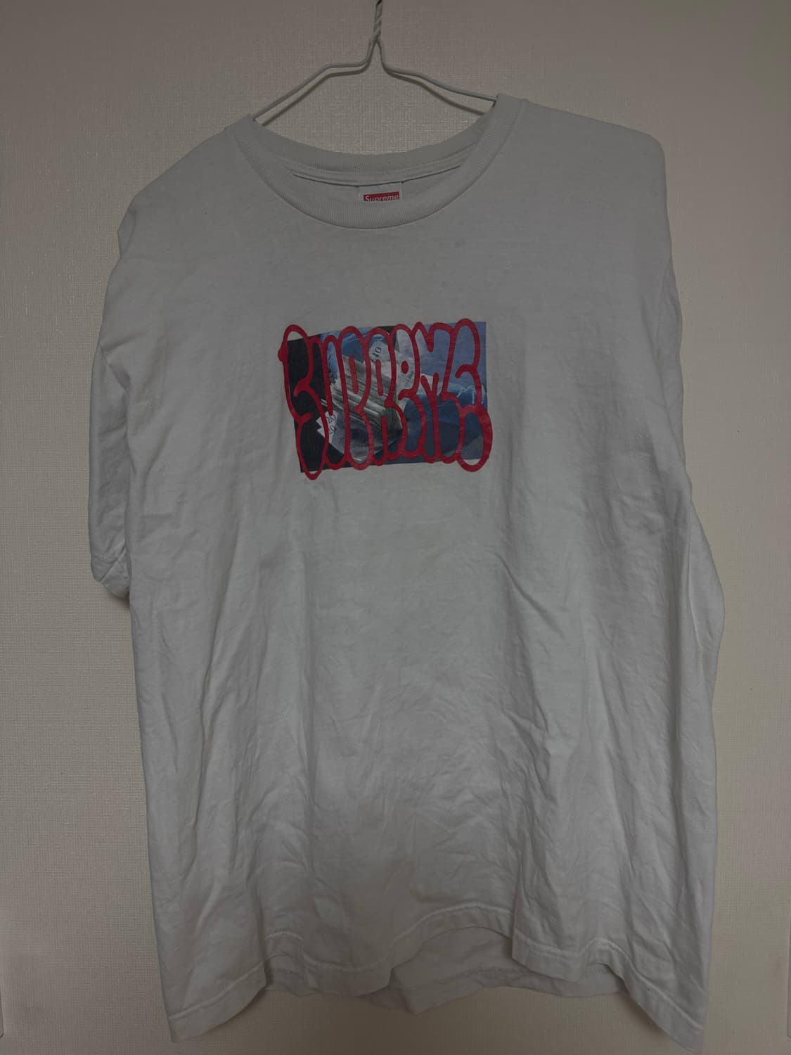 슈프림 23FW 페이먼트 티셔츠 화이트 상품이미지1