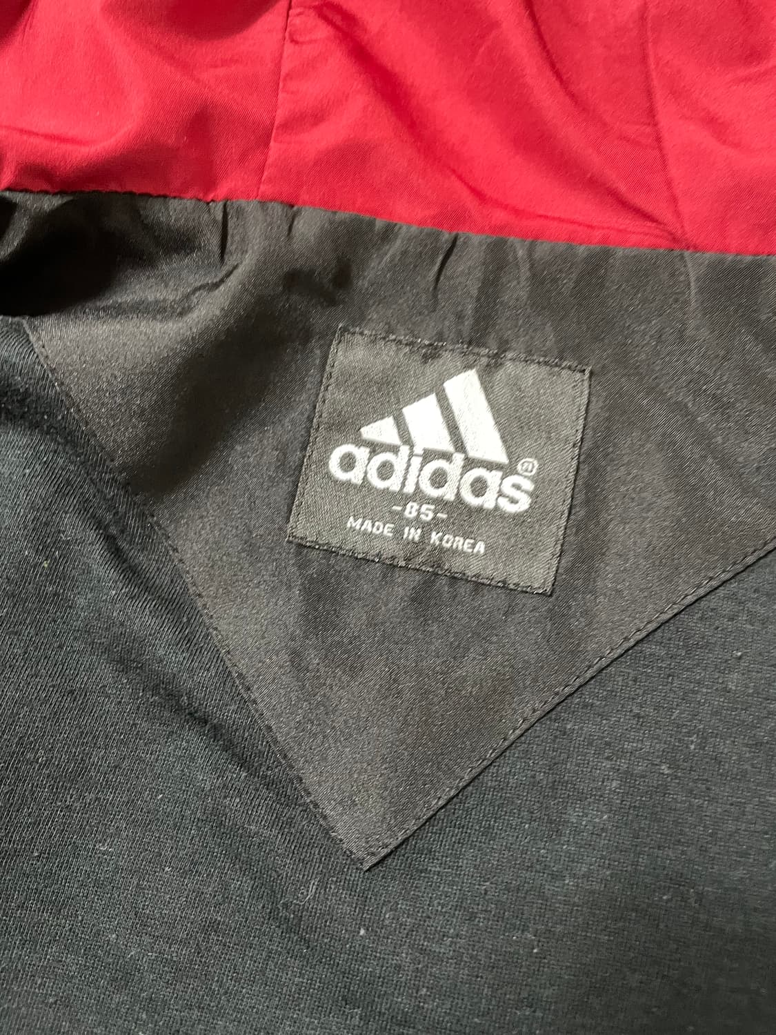 빈티지9. 아디다스 레트로 90's 올드스쿨 바람막이 점퍼 레드 블랙 상품이미지3