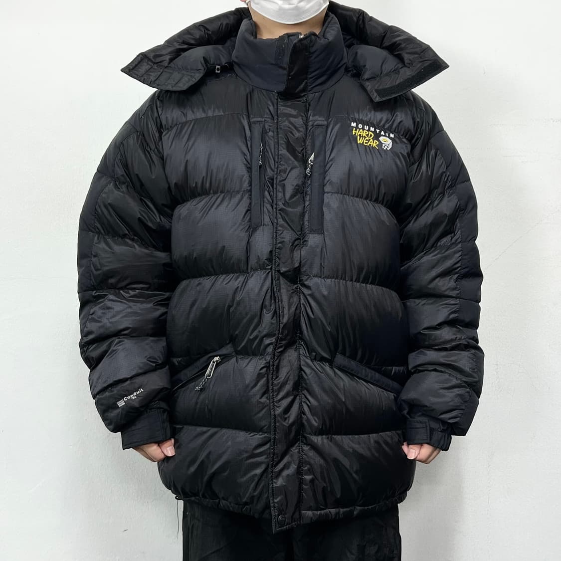 마운틴 하드웨어 OG 콘듀잇 SL 테크 패딩자켓 상품이미지3