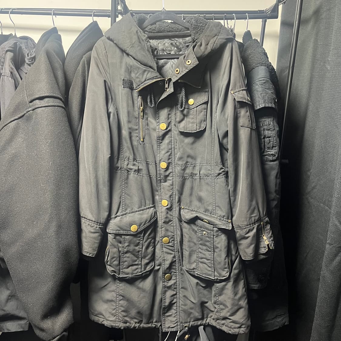 COLZA black fur hood field parka 상품이미지3