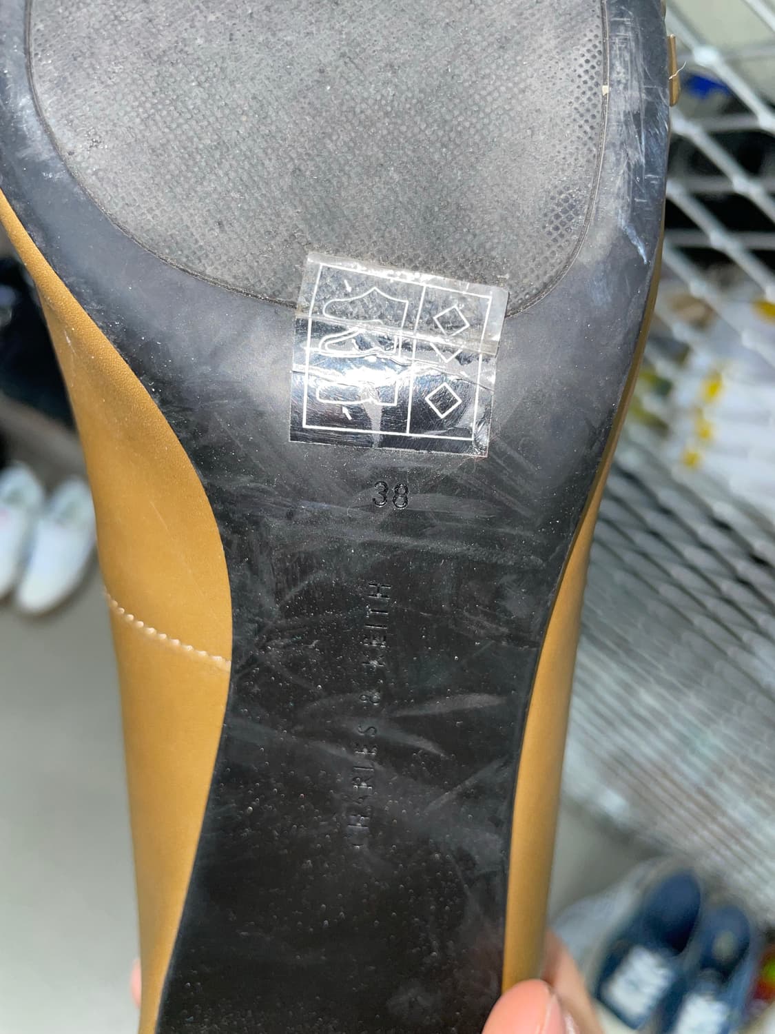 찰스앤키스 악센트 펌프스 브라운 38 상품이미지9