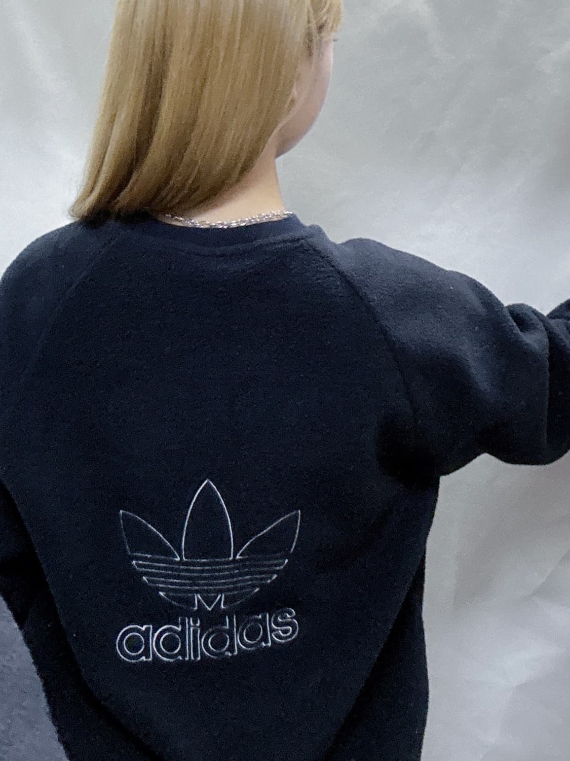 아디다스 빅로고 플리스 맨투맨  상품이미지4