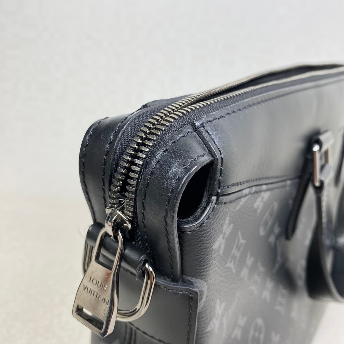 루이비통 서류가방 익스플로러 브리프케이스  상품이미지4