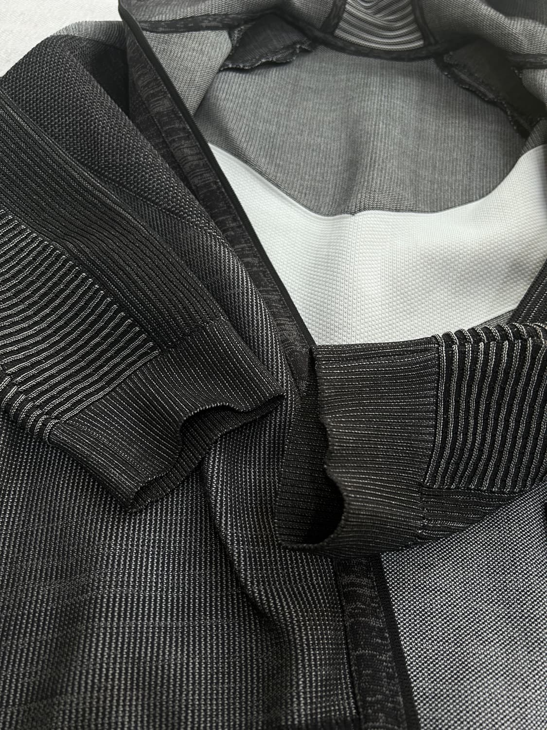 데상트 트레이닝 퓨전 플렉스 플리스 집업 자켓 남성 105 상품이미지9