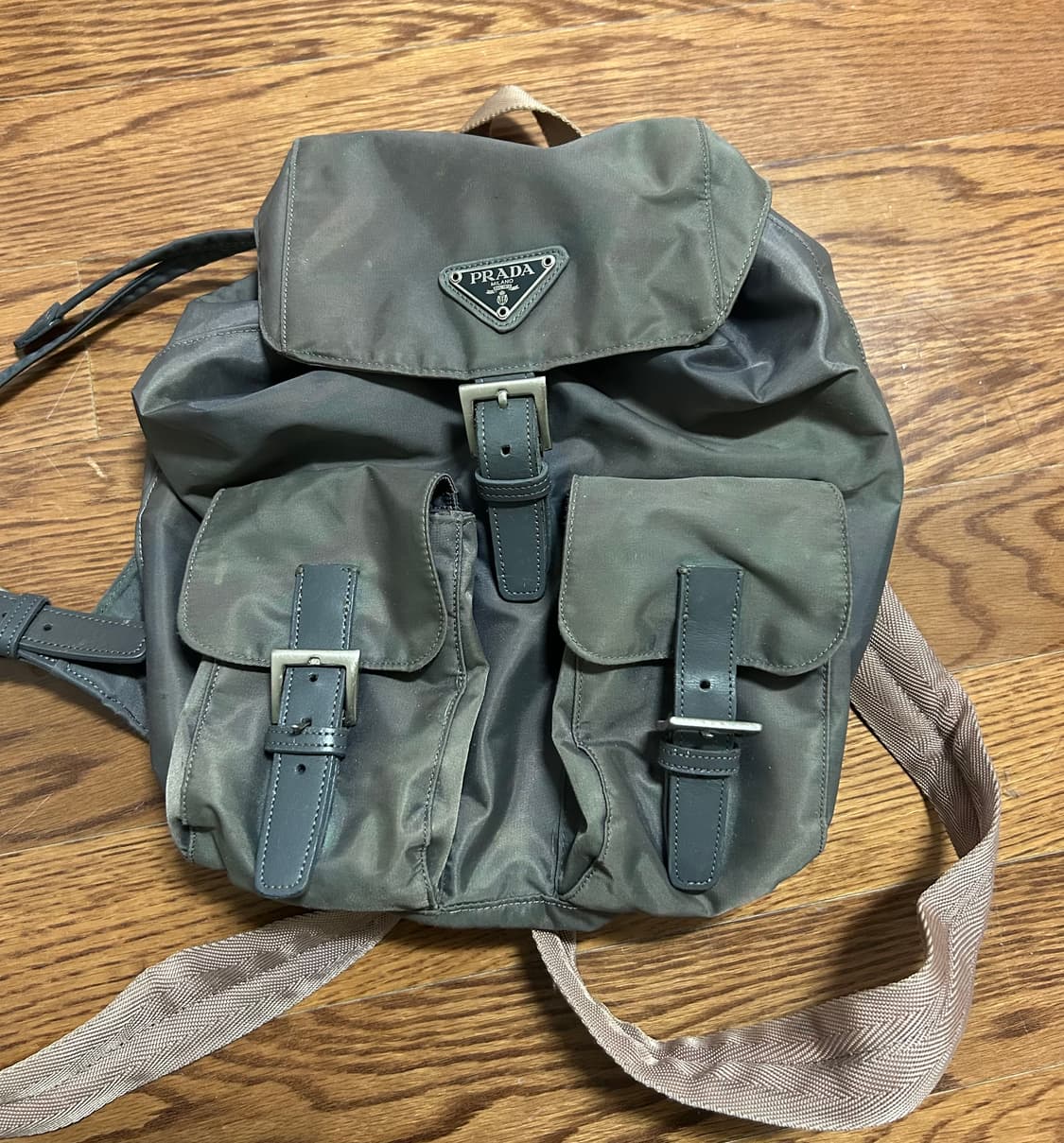 프라다 리나일론 백팩 정품 상품이미지1