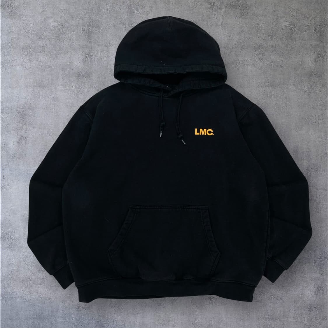 LMC 스펠아웃 빅로고 블랙 후드티 상품이미지2