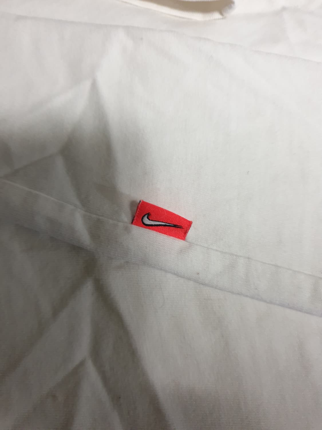 나이키 NSW 스우시 월드와이드 반팔티 (M) 상품이미지4