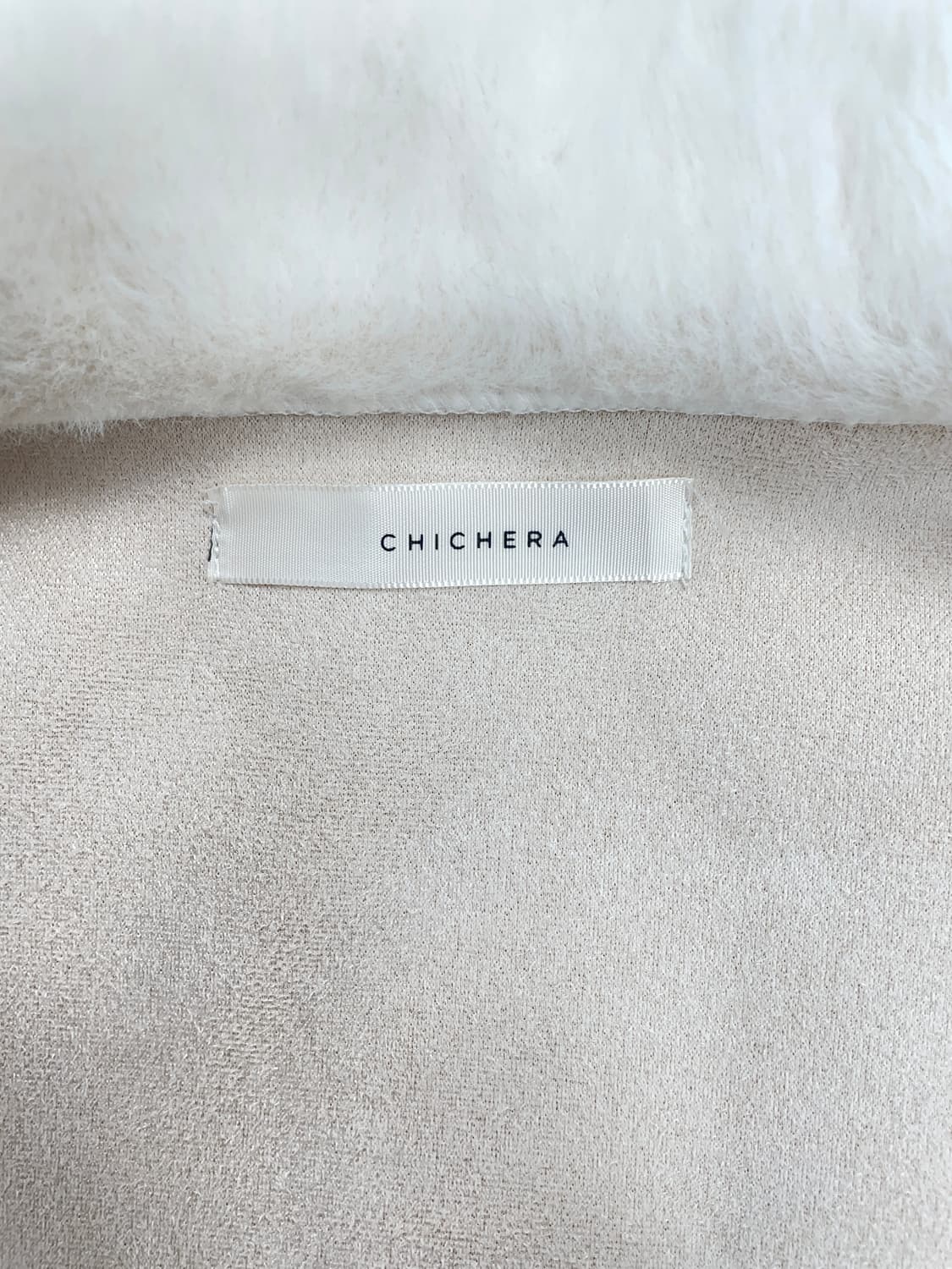 시크헤라(CHICHERA) 라운드넥 에코 퍼 무스탕 자켓 상품이미지7