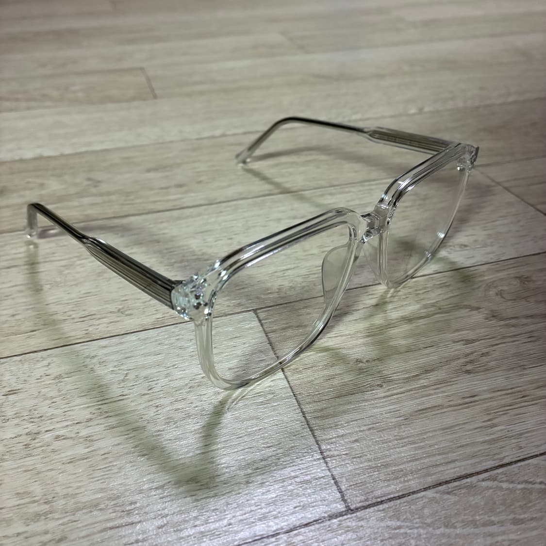 [새상품] 씨엘론다 투명테 뿔테 안경 상품이미지2
