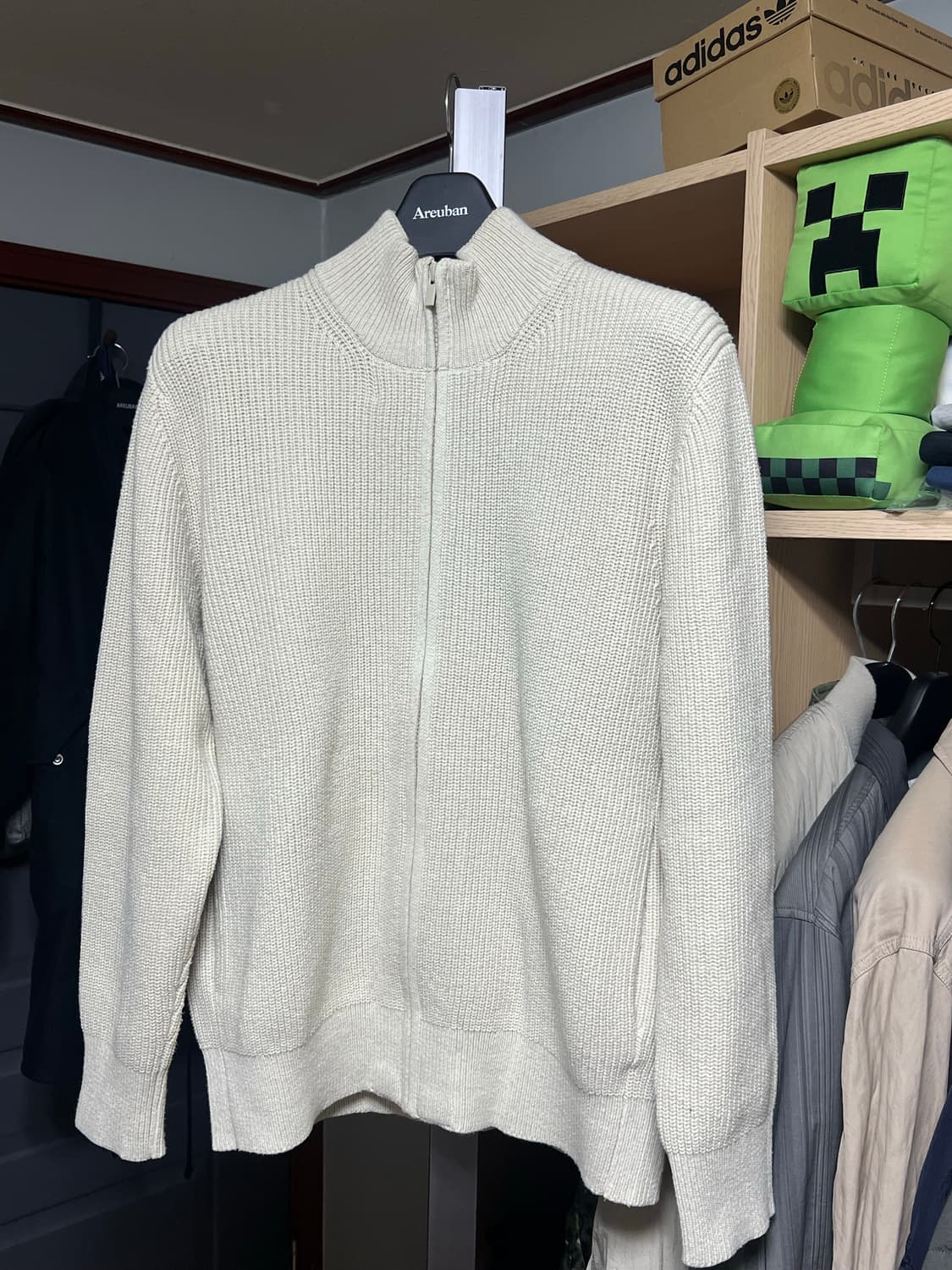 유니클로 미들게이지 풀집 스웨터 베이지 L 상품이미지3