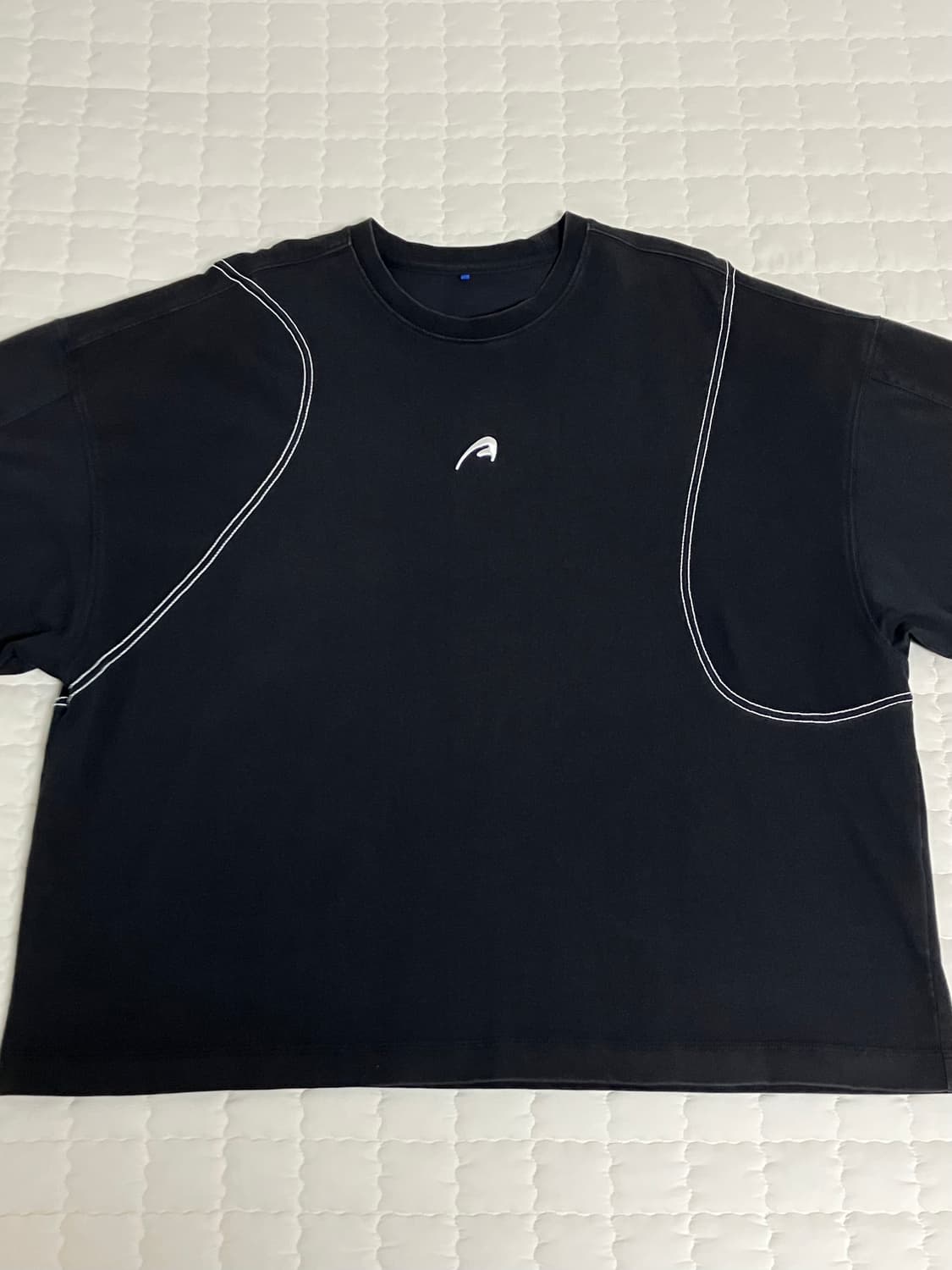 아더에러 A Peec 로고 아티피컬 반팔 티셔츠 A3 상품이미지1