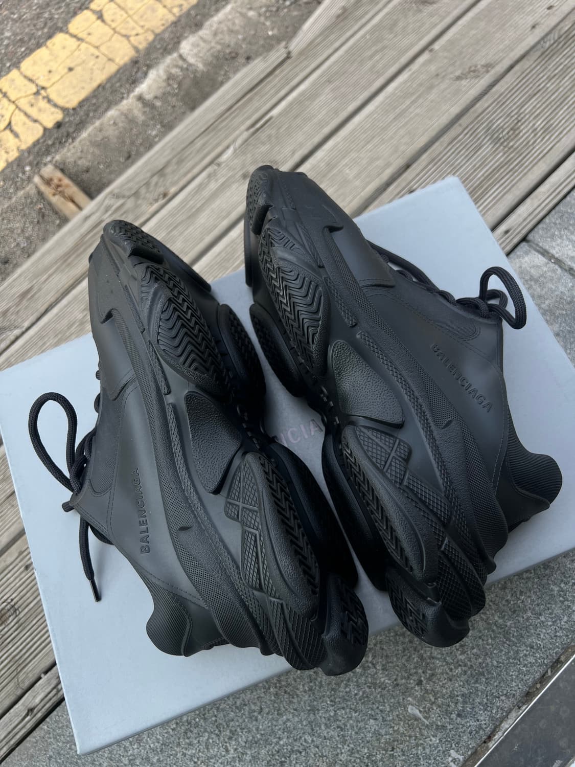 (새상품) 발렌시아가 트랙 뮬 스니커즈 41 상품이미지7