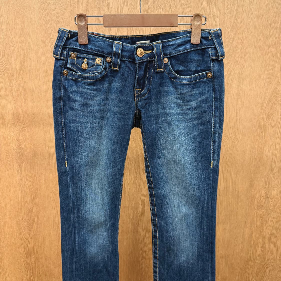 트루릴리젼 로우라이즈 데님 팬츠 빈티지 워싱 디테일 슬림핏 진청 상품이미지4