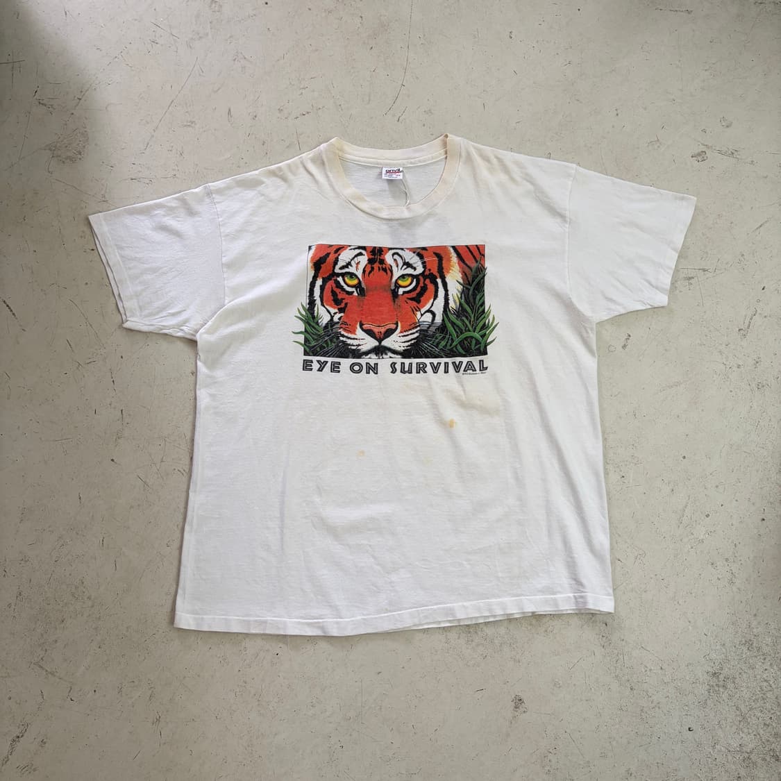 90s USA Eye On Survival 빈티지 반팔티 2XL 상품이미지1