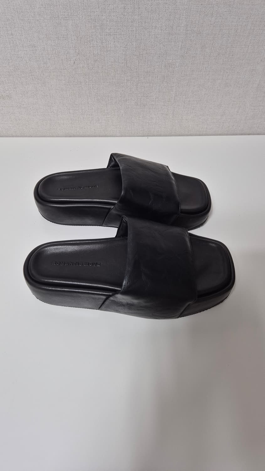 로맨틱무브 x 깡스타일리스트 레더 슬리퍼 상품이미지5