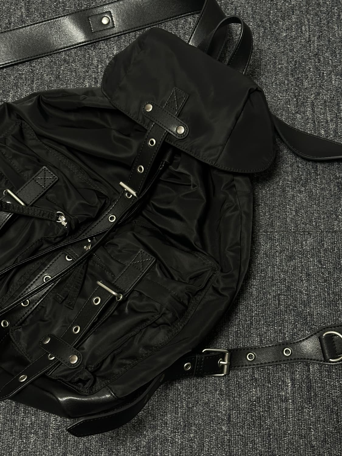 밀로아카이브 백팩 [파츠 럭 색] 상품이미지4