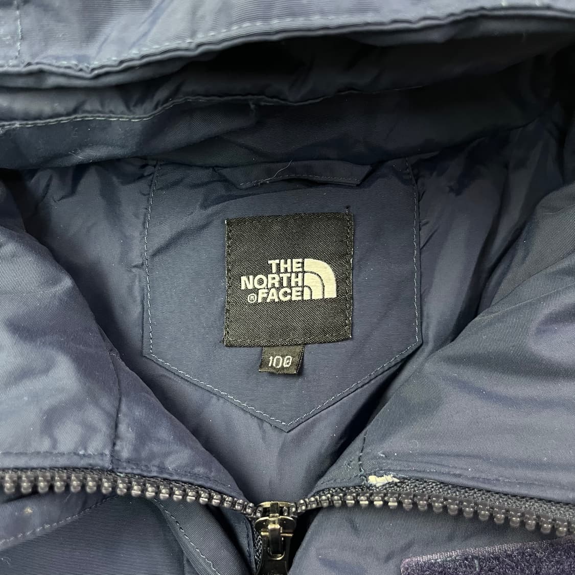 100 노스페이스 사이드로고 네이비 600 덕다운 패딩 상품이미지3