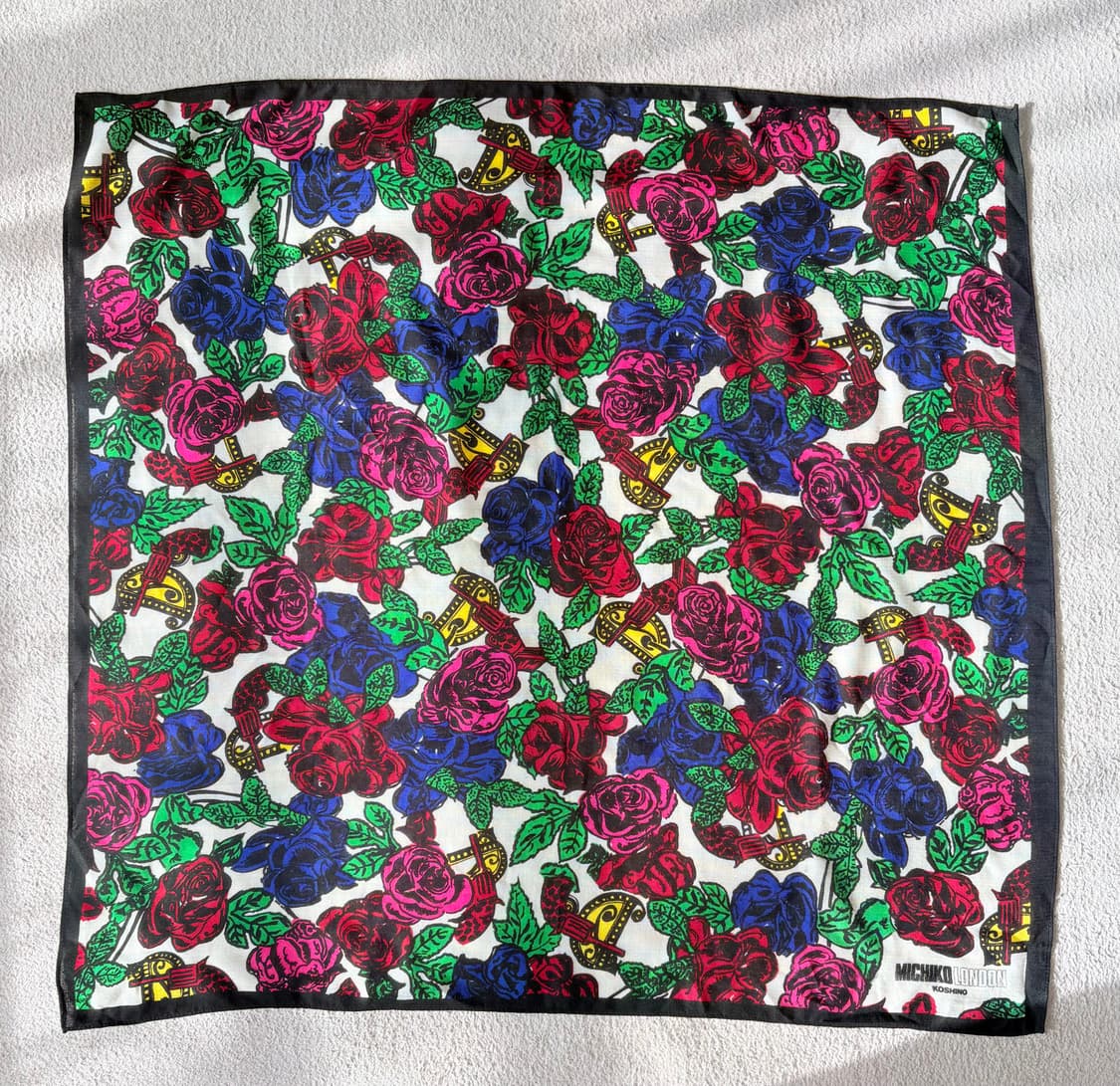 미치코 런던 코시노 빈티지 장미꽃 패턴 스카프 상품이미지1