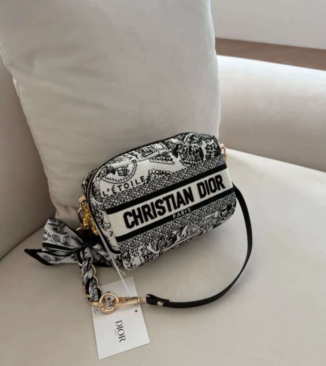 디올 뷰티 플랑드파리 자수 패브릭 파우치백 상품이미지2