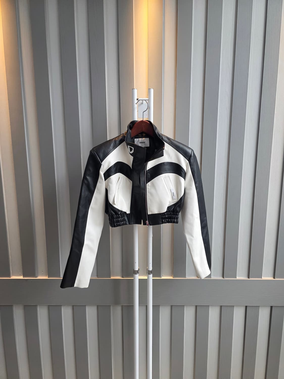 24Ans  크롭레더점퍼  상품이미지3