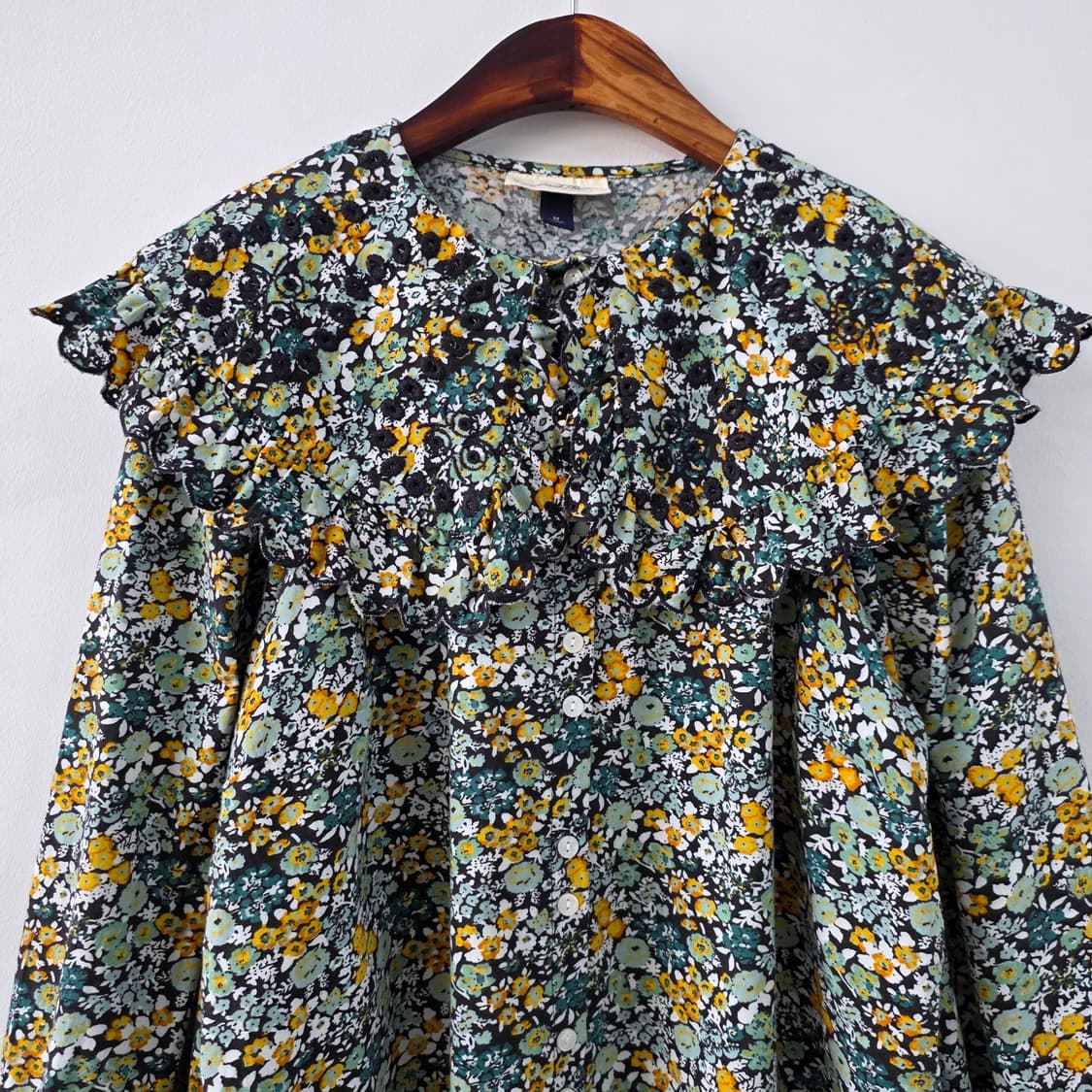 플라워 패턴 세일러카라 코튼 블라우스 상품이미지3