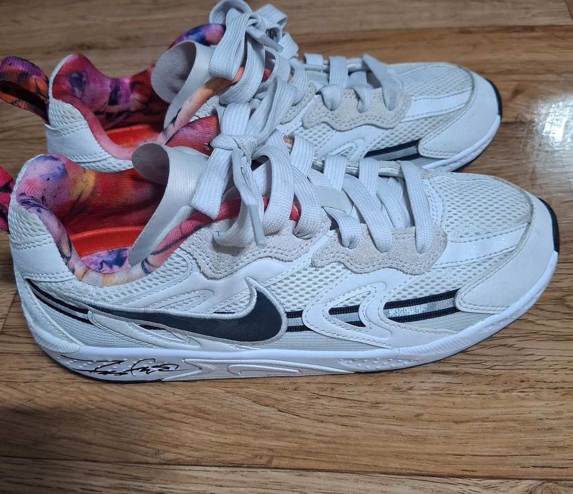 나이키 여성 퓨추라잼트레인 일렉트릭 245 상품이미지3