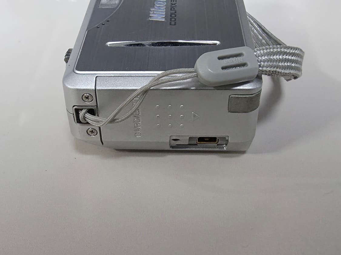 니콘 쿨픽스 3700 빈티지 디지털카메라 상품이미지3