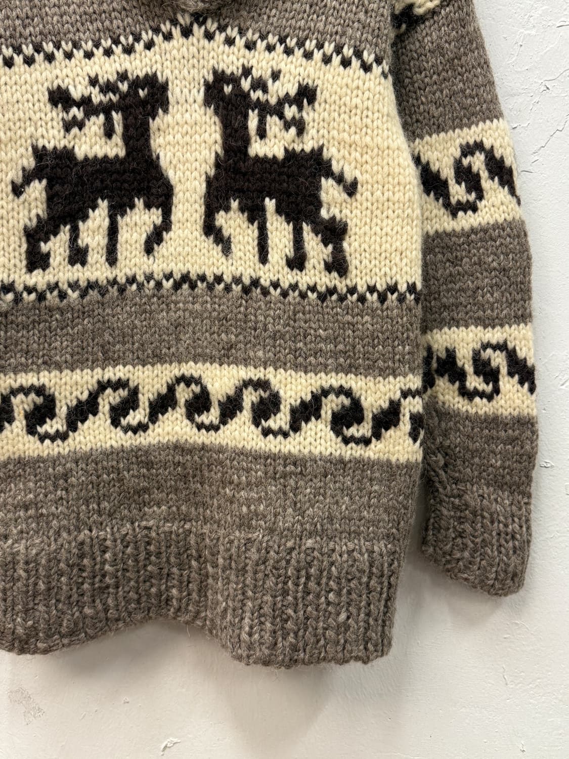 44) Shawl Collar Knit Sweater 상품이미지3